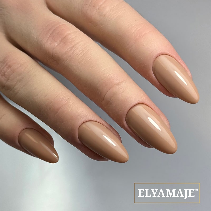 Elyamaje N°28 Glamour Blush vernis semi-permanent nude