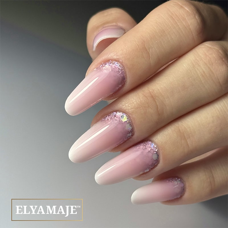 Elyamaje Ultra Baby Paint 01 gel nail art blanc babyboomer