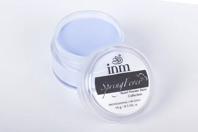 INM Blue Skies acrylique ongles bleu ciel