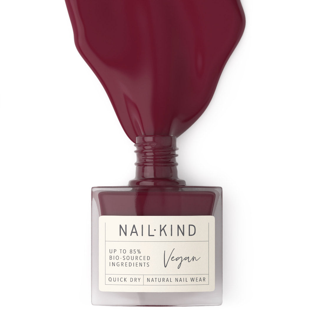 NAIL KIND The Colour Squad Berry Pop vernis à ongles bordeaux prune