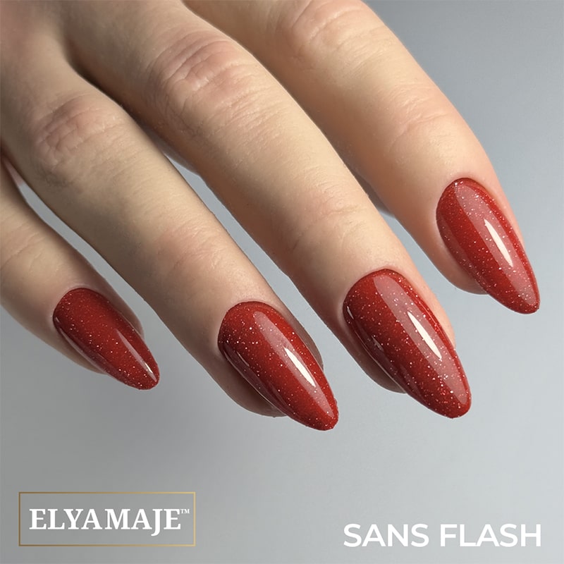 Elyamaje N°252 Manon vernis semi-permanent réfléchissant