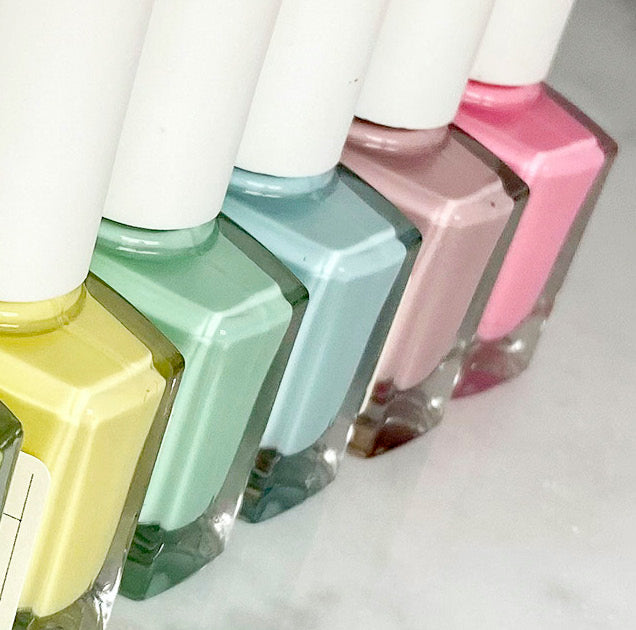 Nail Kind The Colour Squad Bon Bon Blush vernis à ongles rose mauve