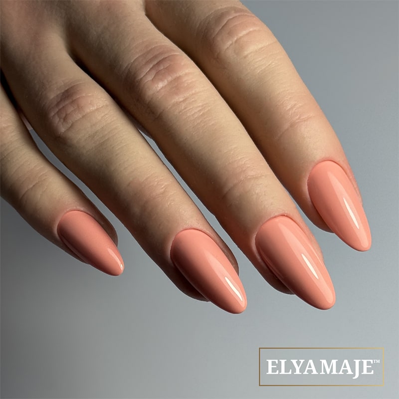 Elyamaje N°15 Hale vernis semi-permanent couvrance intense