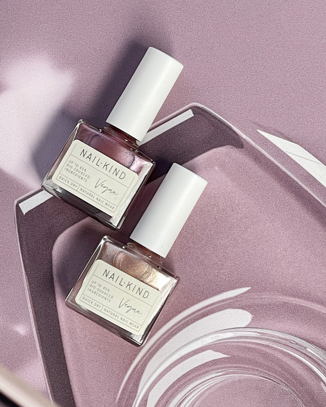 NAIL KIND The Colour Squad Glazed Brûlée vernis à ongles marron métallisé