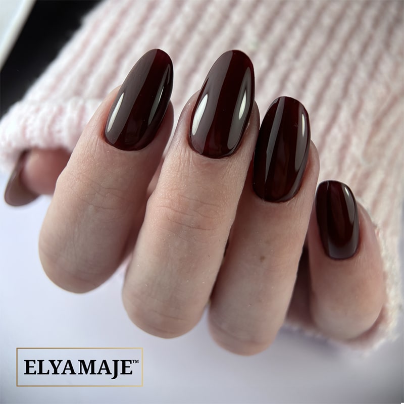 Elyamaje N°73 Scandal vernis semi-permanent pigmenté