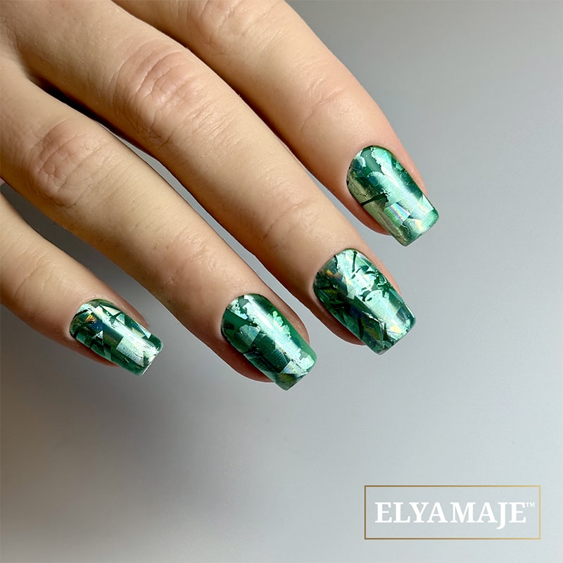 Elyamaje N°317 Canard Bleu vernis semi-permanent vitrail