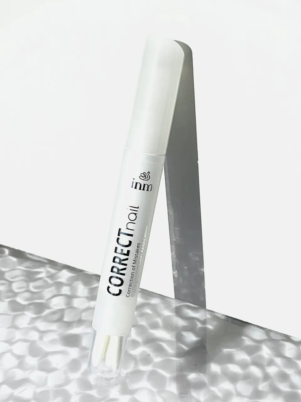 INM Correct Nail correcteur vernis pose nette