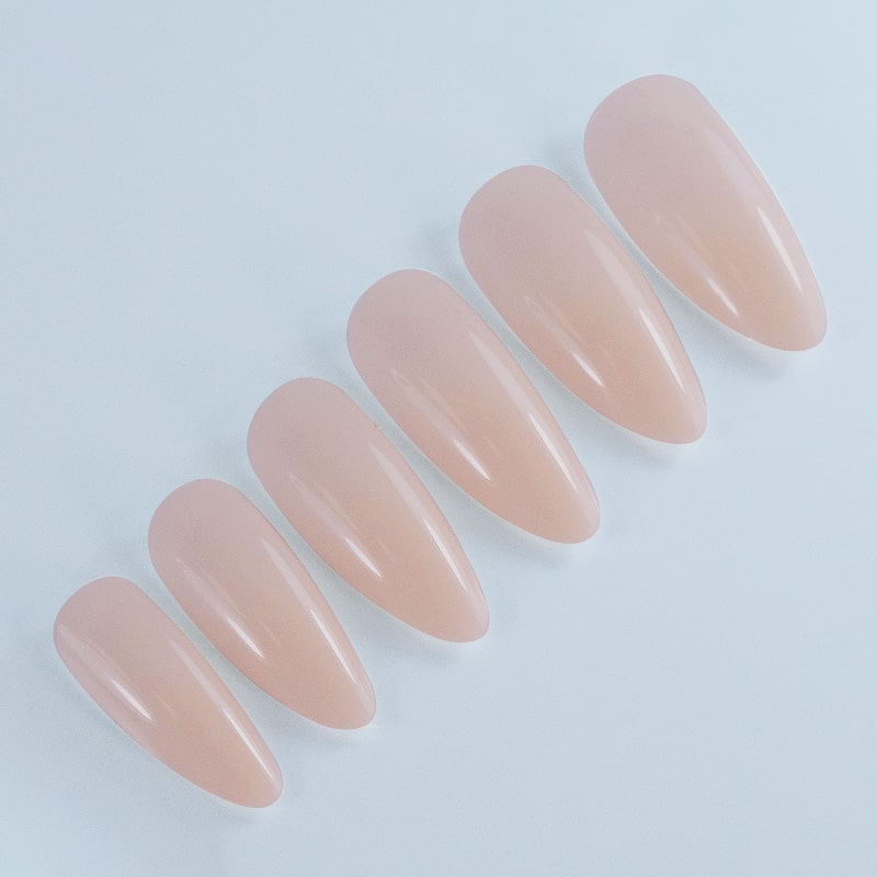 Elyamaje Apex Classic Helena capsules nude beige pose américaine