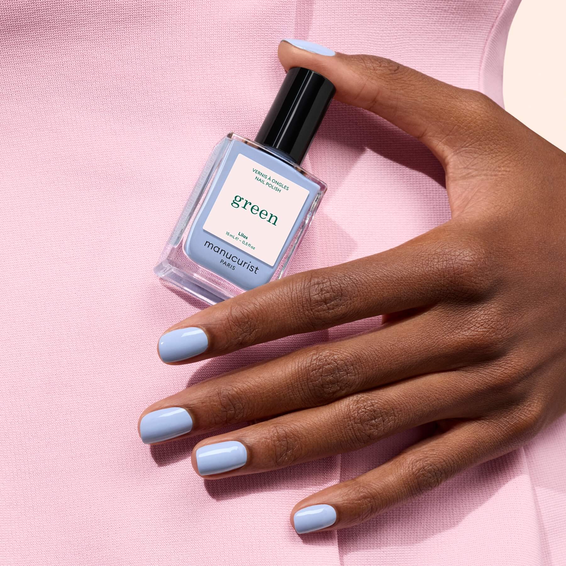 Manucurist Green Lilas vernis à ongles bleu pastel