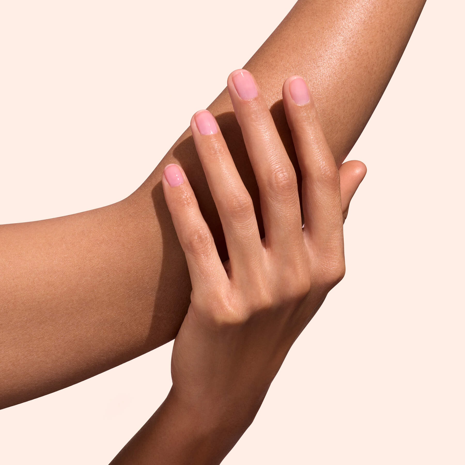 Manucurist Active Glow Grape vernis soin lilas gloss