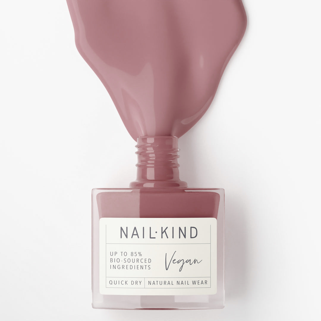 NAIL KIND The Colour Squad Cheeky club vernis rose mauve nude