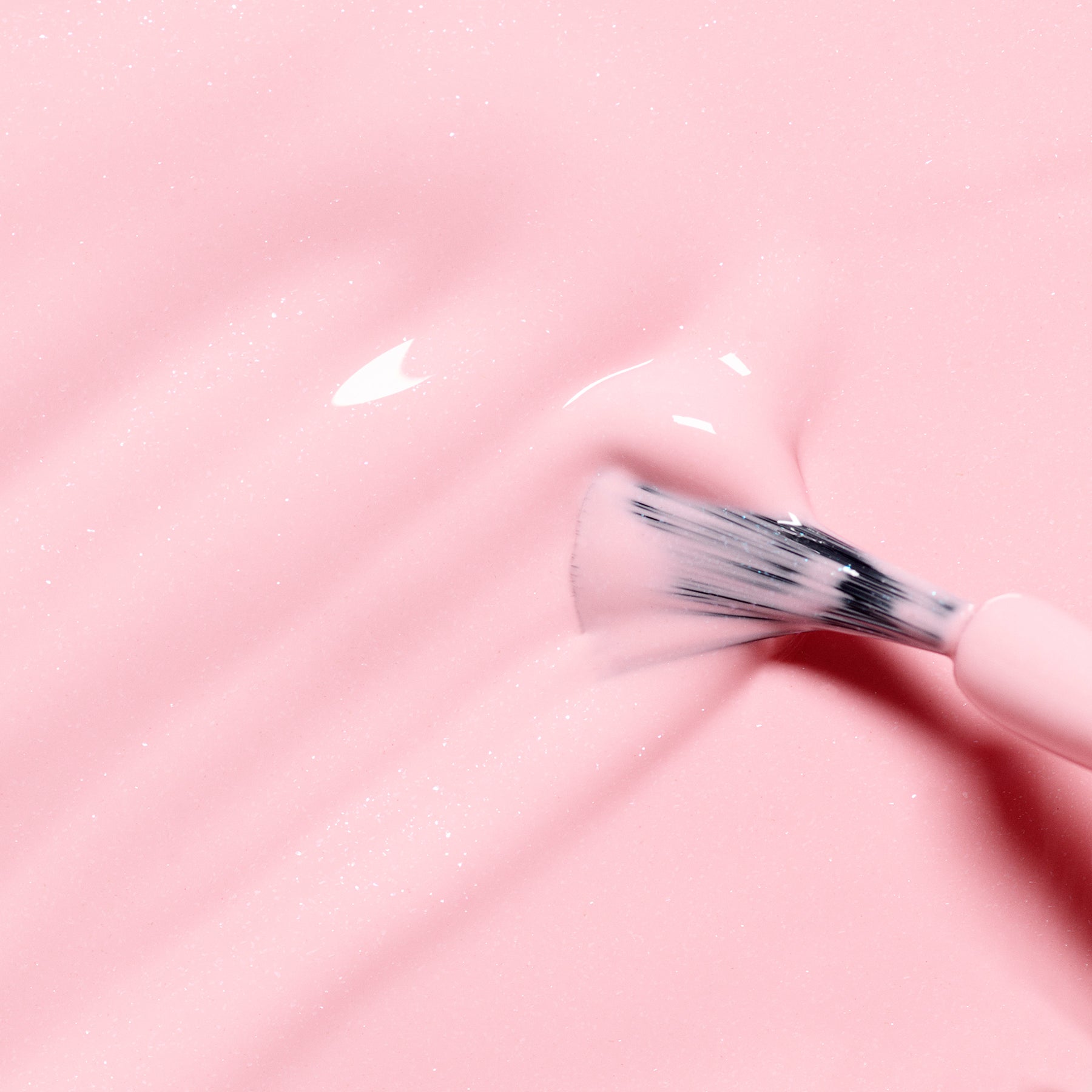 Manucurist Rosie la Lapine vernis enfant rose pailleté à l’eau