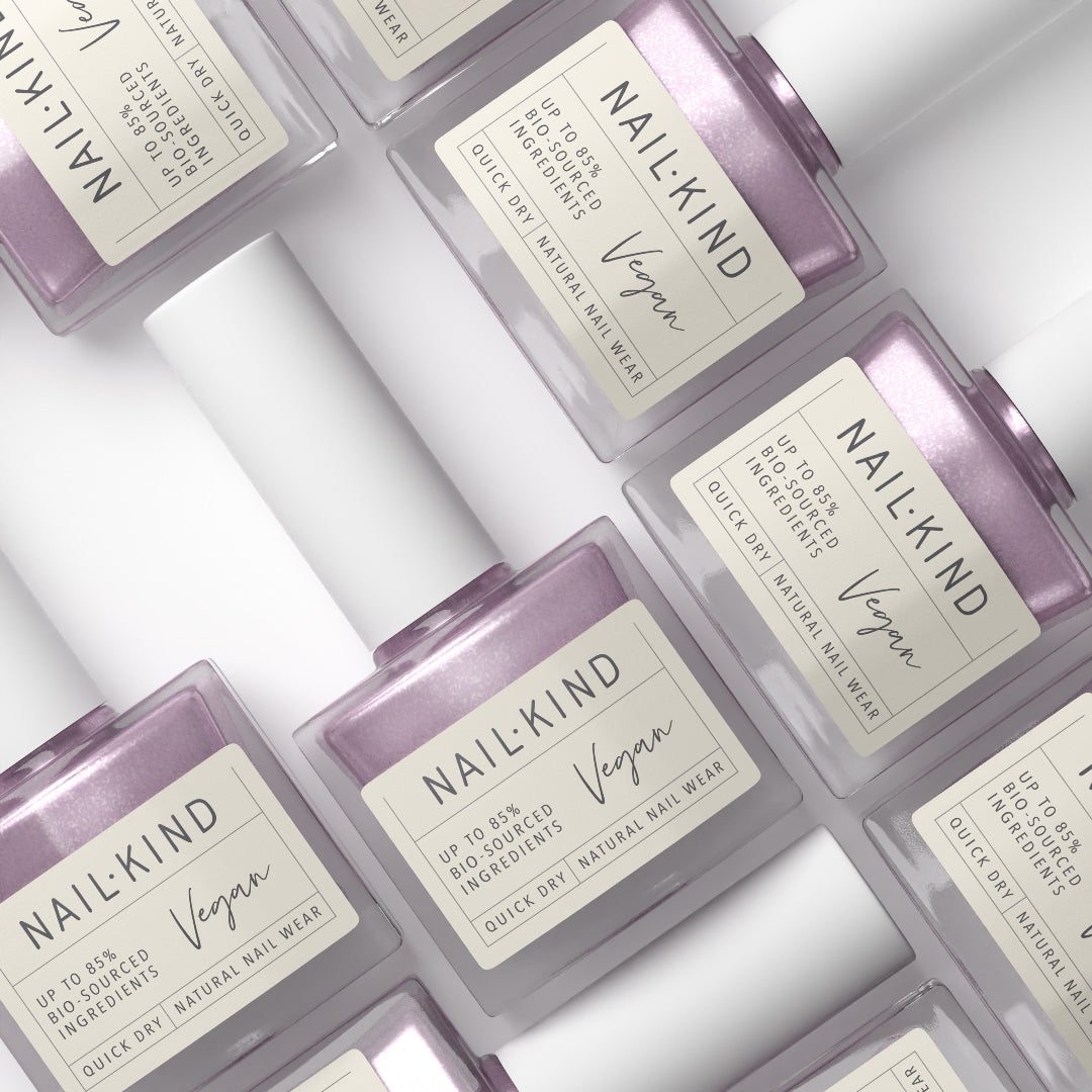 NAIL KIND The Colour Squad Oyster Pearl vernis à ongles rose nacré