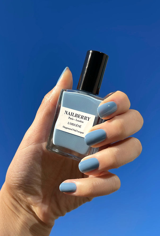 NAILBERRY L'oxygéné Mistral Breeze vernis 14ml bleu pastel