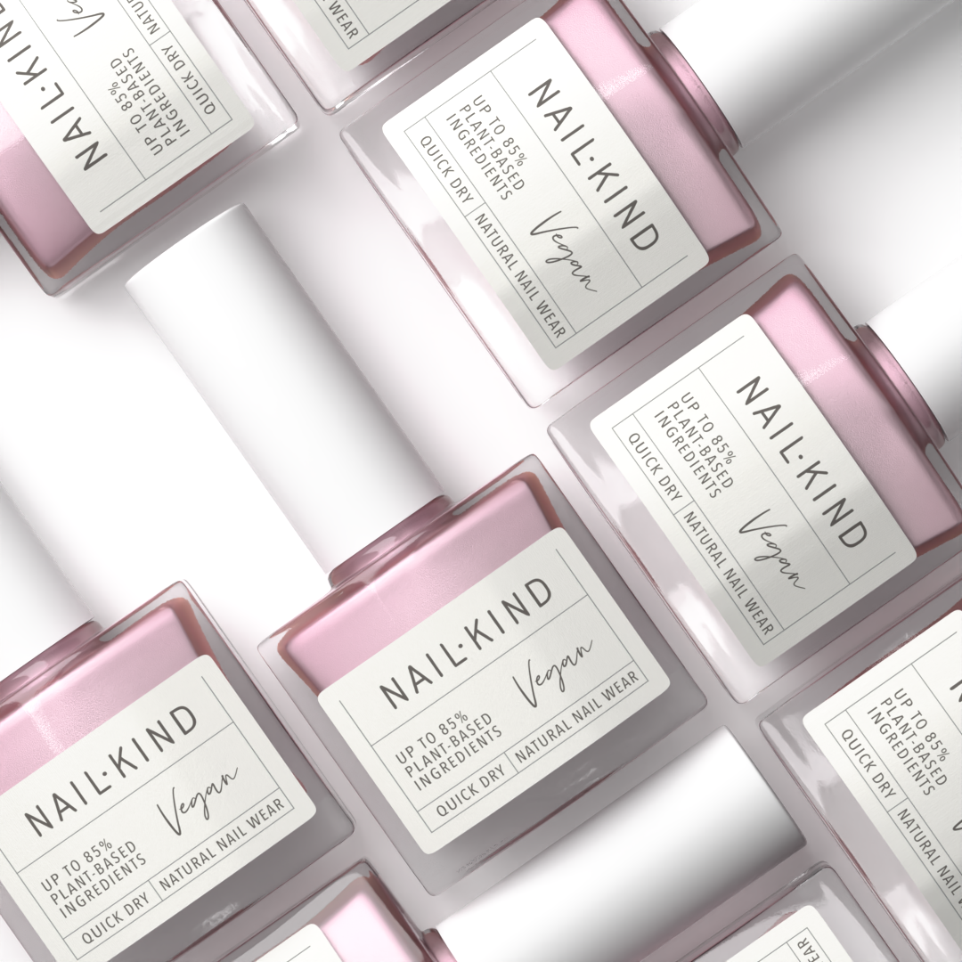 NAIL KIND The Colour Squad Glaze Me Softly vernis rose nacré