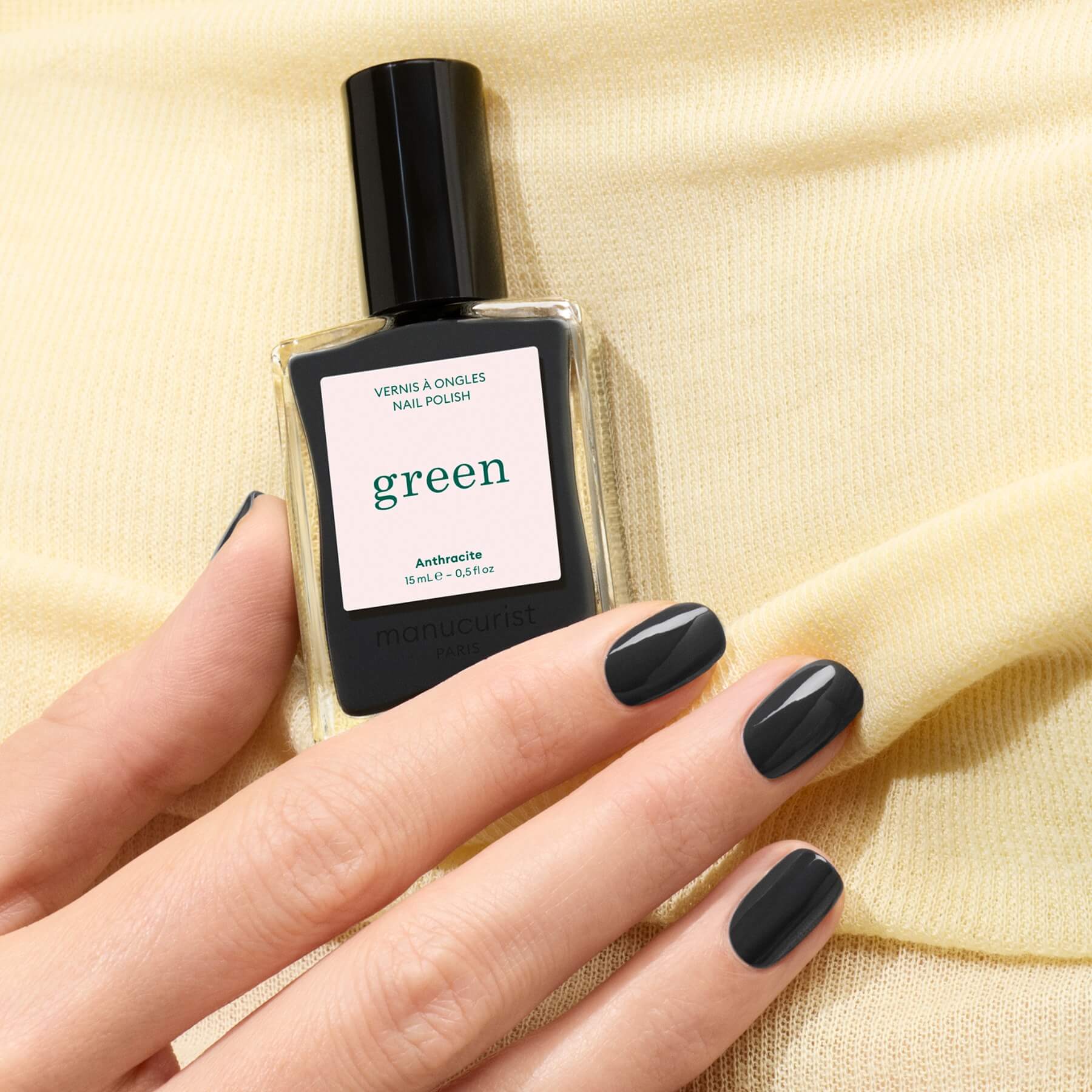 Manucurist Green Anthracite vernis gris foncé opaque