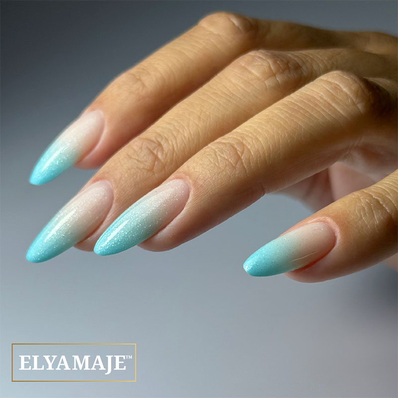 Elyamaje Apex Classic Helena capsules nude beige pose américaine