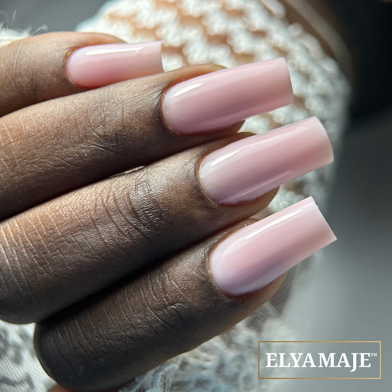 Elyamaje Creamy Gel Milky Pink N°4 gel construction nude