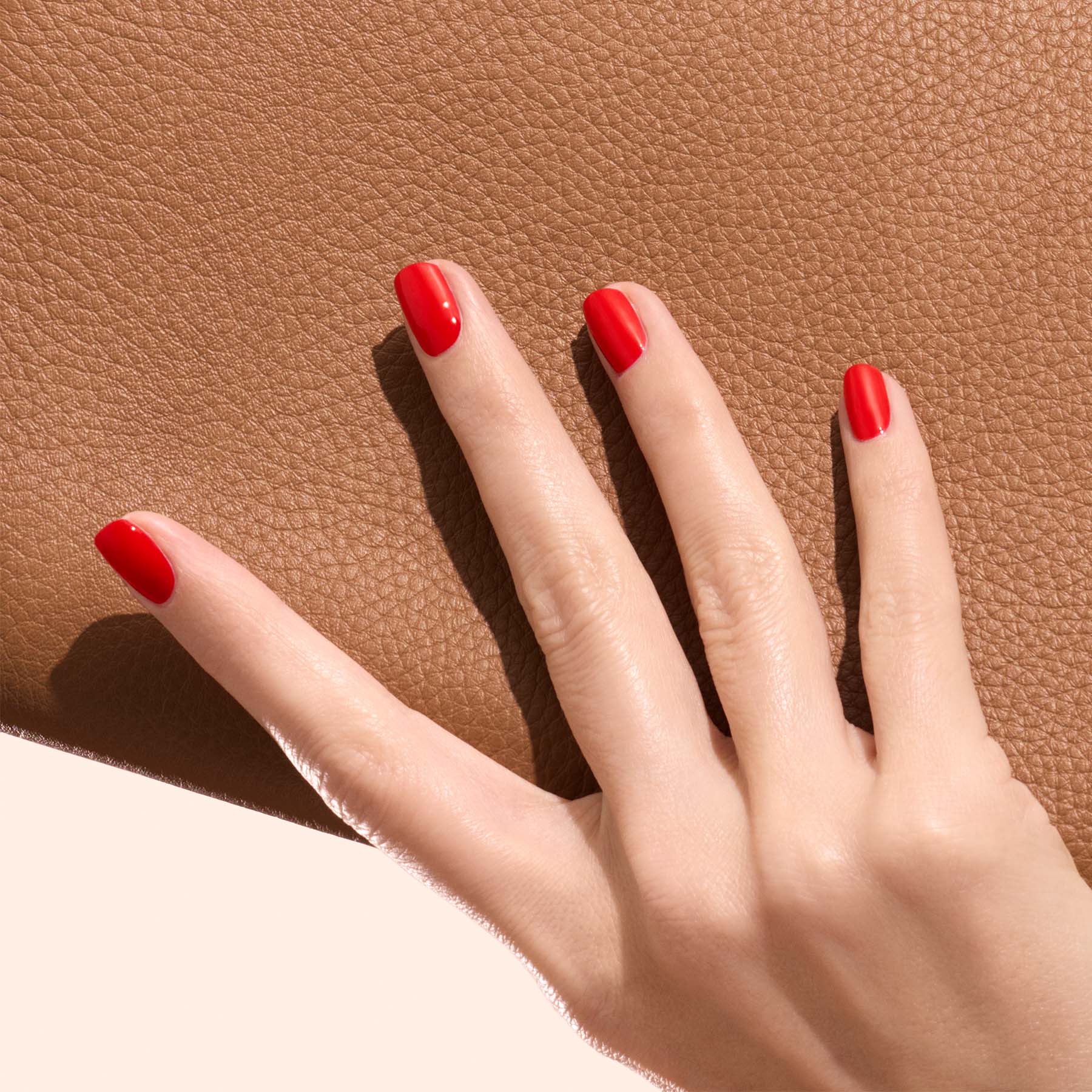 Manucurist Green Flash Anémone vernis semi-permanent rouge vif