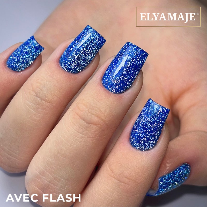 ElyaMaje N°284 Majestic Blue vernis semi-permanent réfléchissant