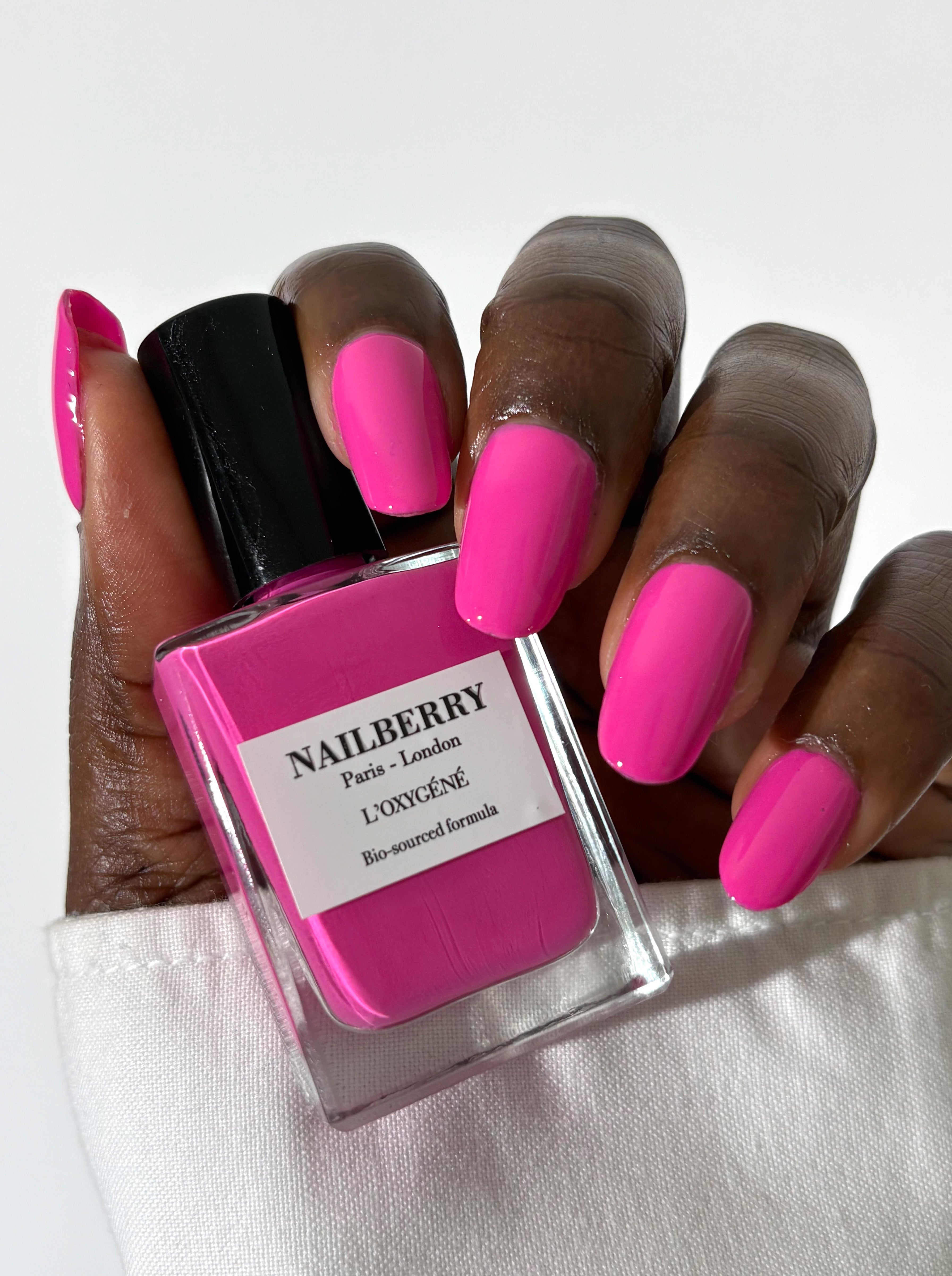 Nailberry L'oxygéné Electric Pink vernis 14 ml rose vif