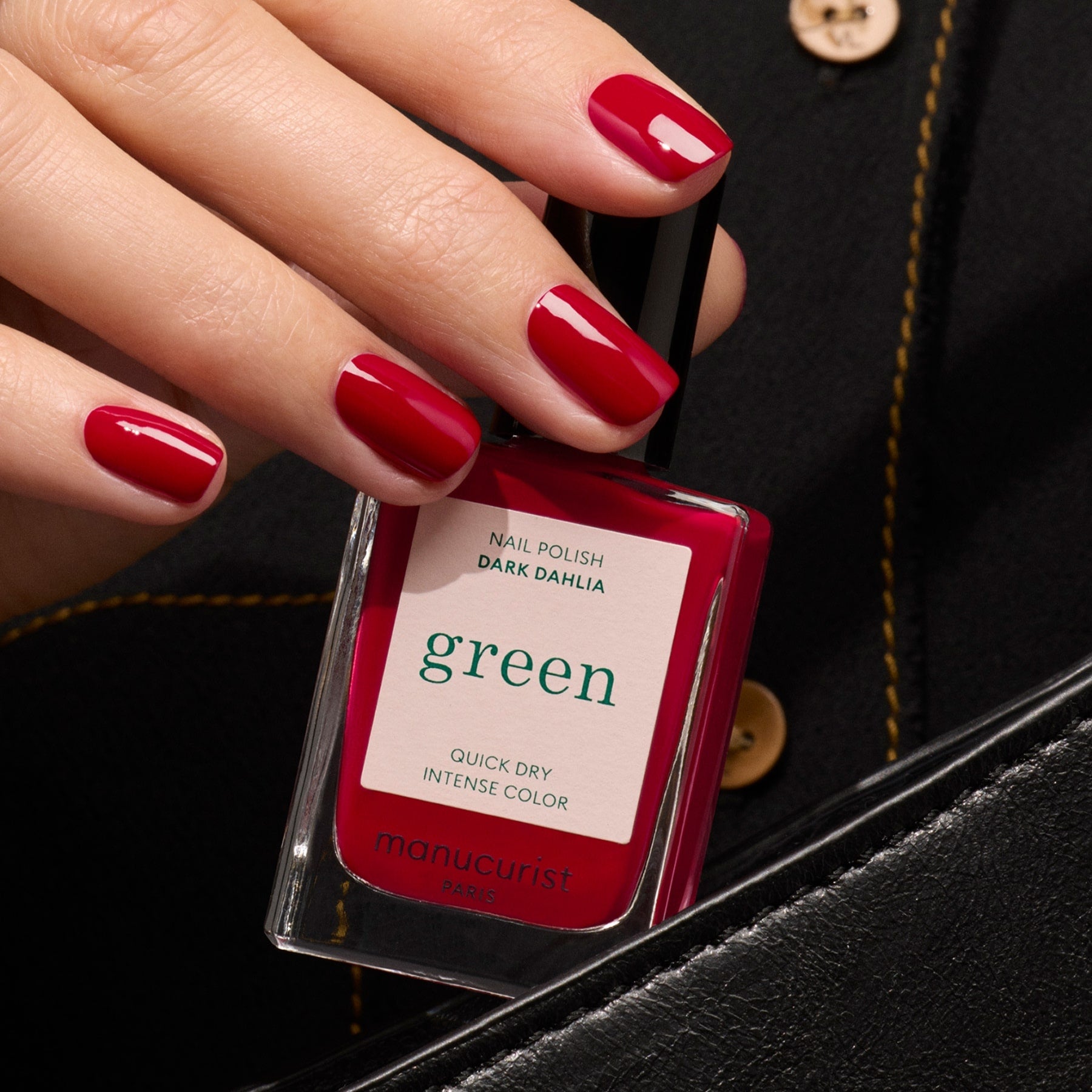 Manucurist Green Dark Dahlia vernis rouge foncé opaque