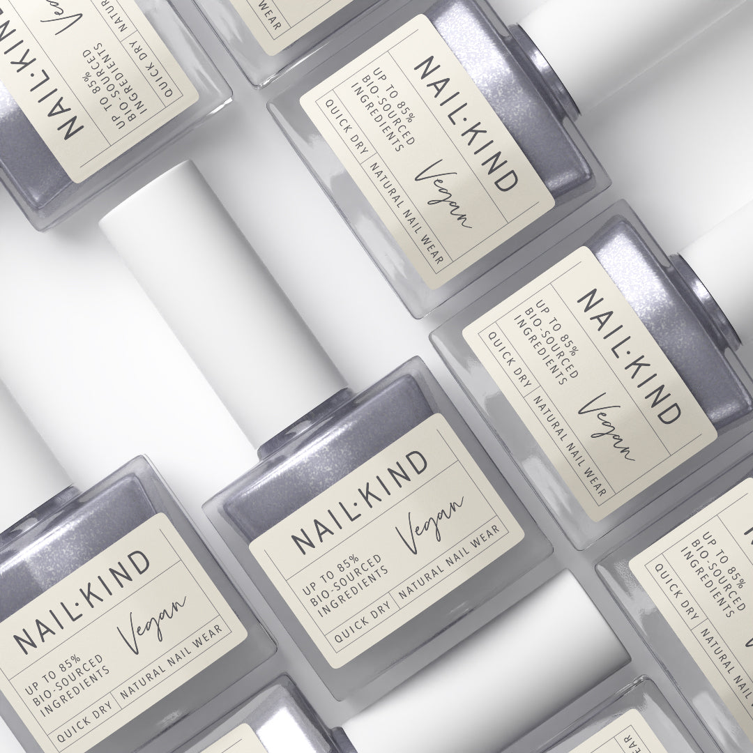 NAIL KIND The Colour Squad Moonlight Swim vernis lilas nacré