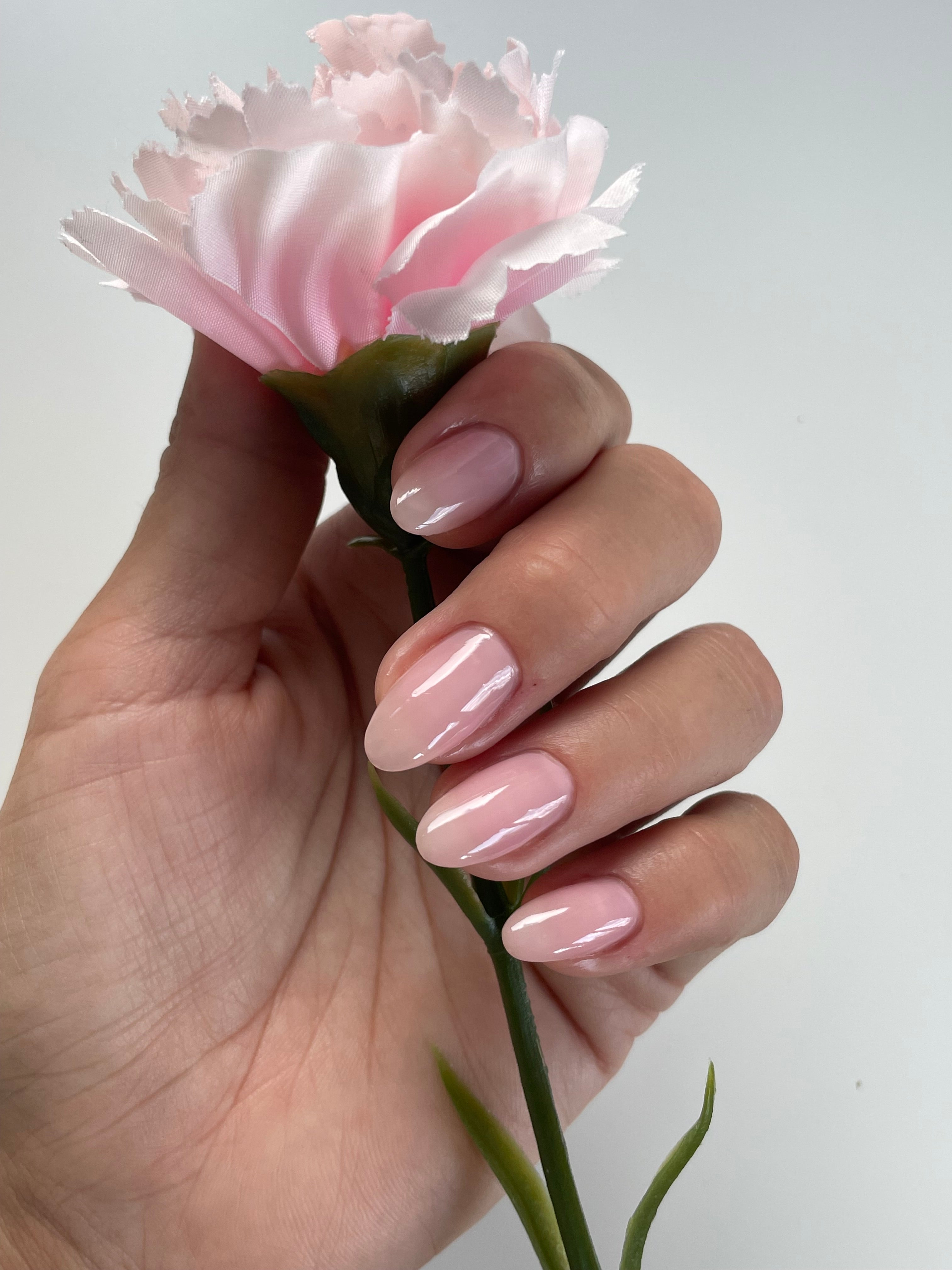 NAIL KIND The Colour Squad Miss Ballet vernis à ongles rose pâle