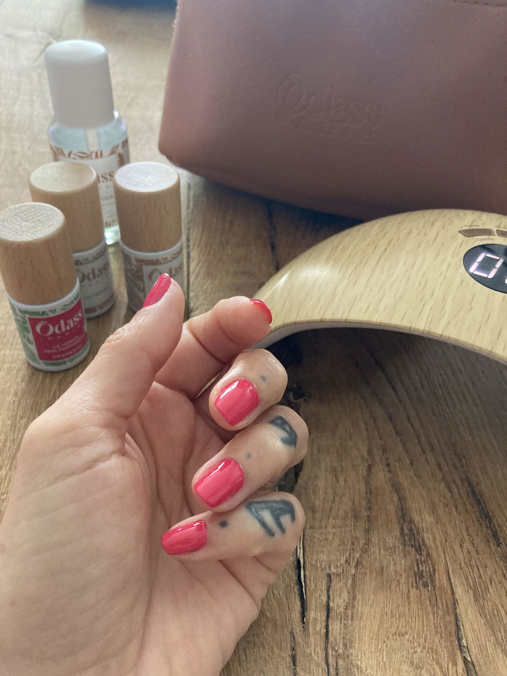 Ôdass Paris Le Trio sur mesure kit vernis semi-permanent LED