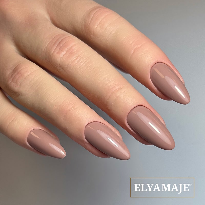 Elyamaje N°32 vernis semi-permanent powder blush nude