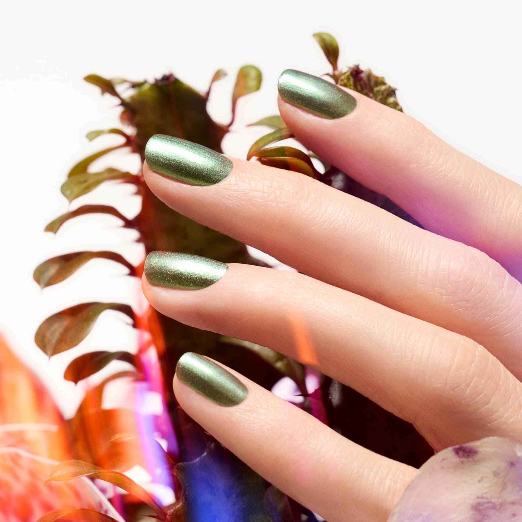 Manucurist Green Flash Groove vernis semi-permanent vert métal