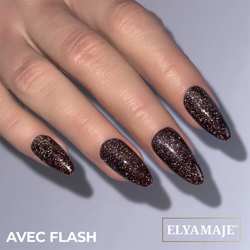 Elyamaje N°295 Astra vernis semi-permanent cat eye