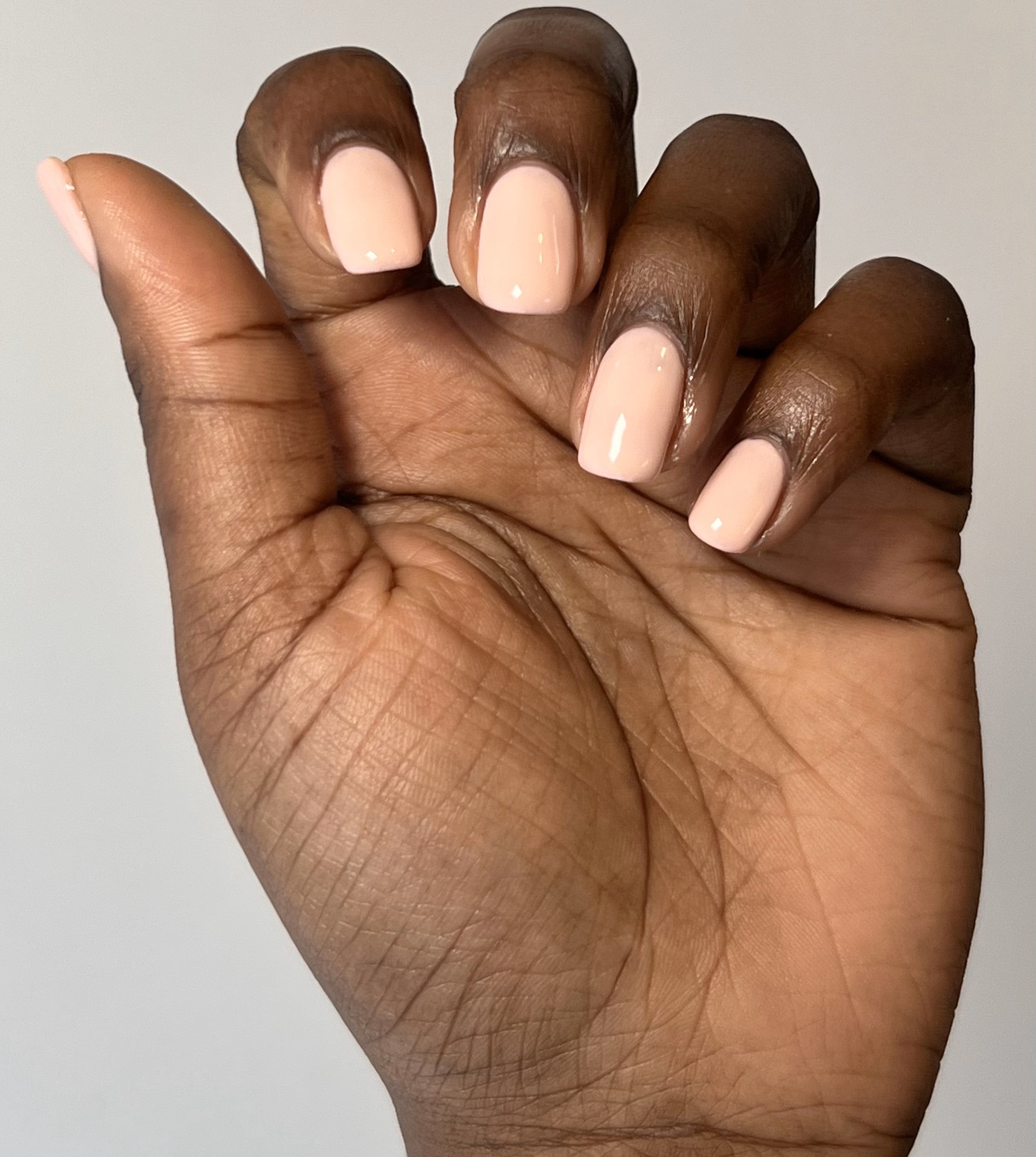 NAIL KIND The Colour Squad Pillow Talk vernis à ongles rose nude