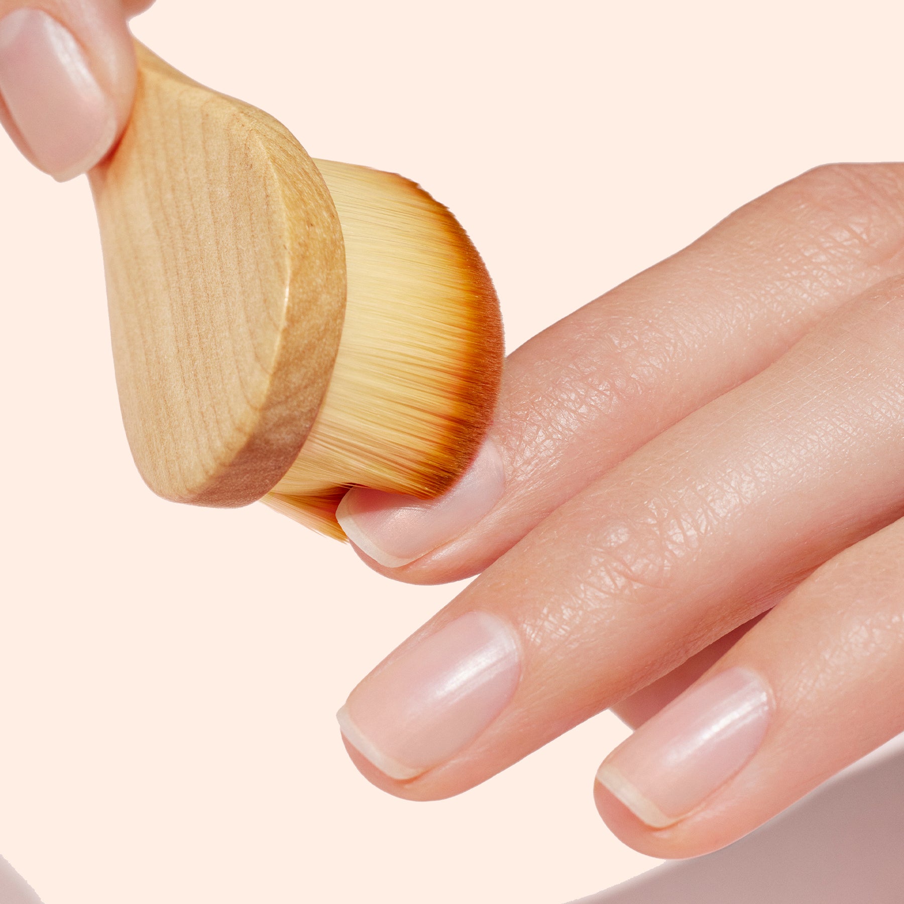Manucurist Pinceau Poussière brosse ongles bois FSC