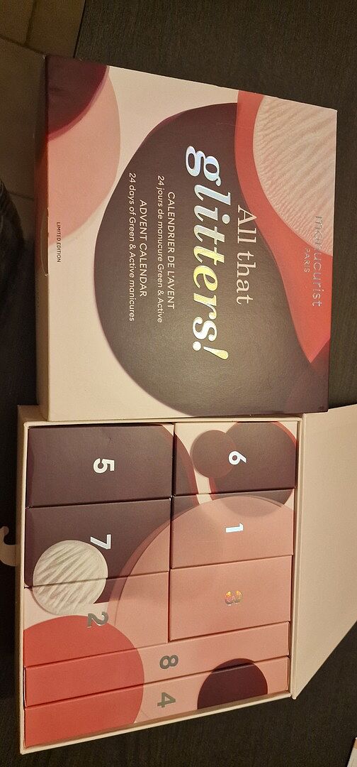 Manucurist All That Glitters calendrier avent 24 vernis pailleté