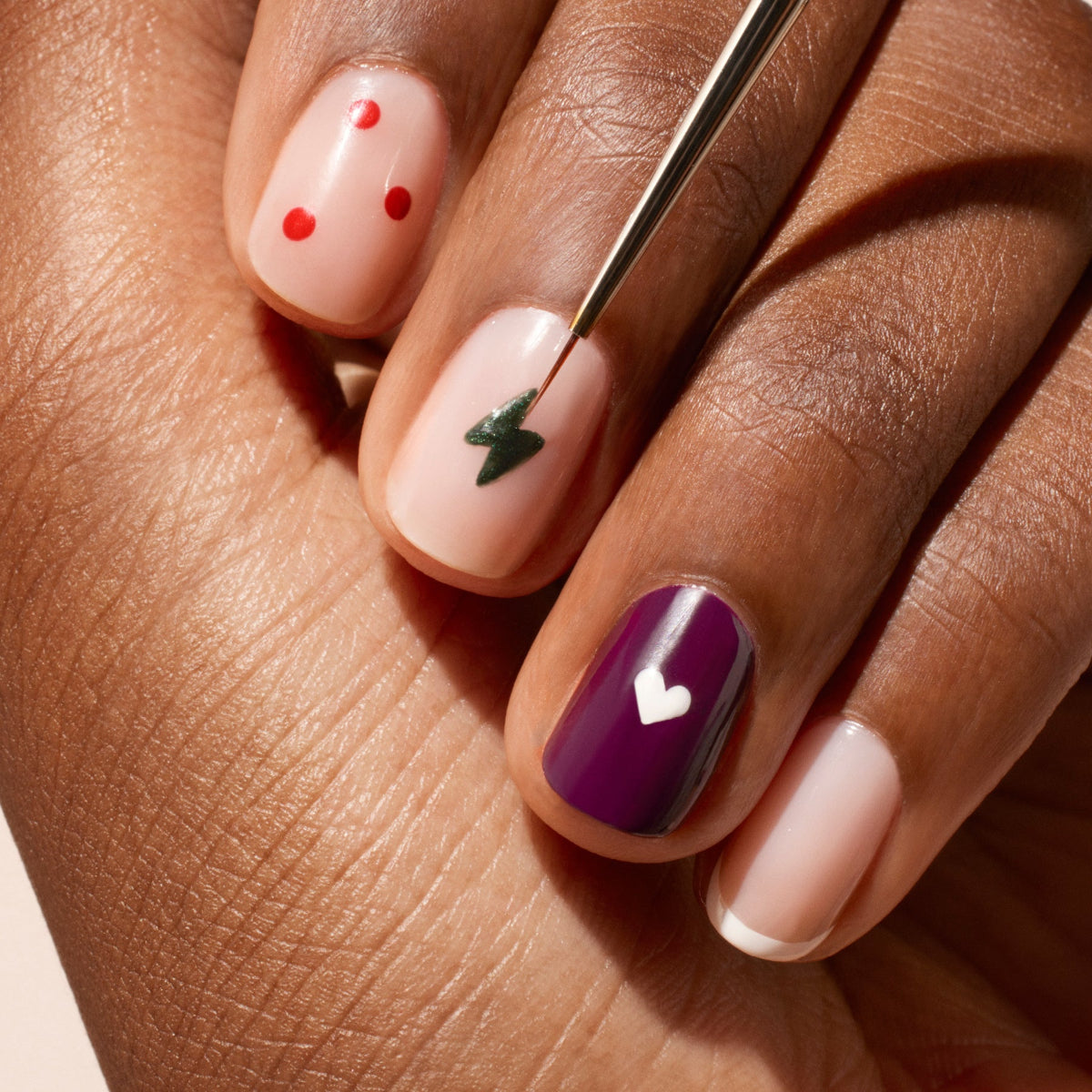 Manucurist Pinceau Pointe Fine nail art poils vegan manche bois