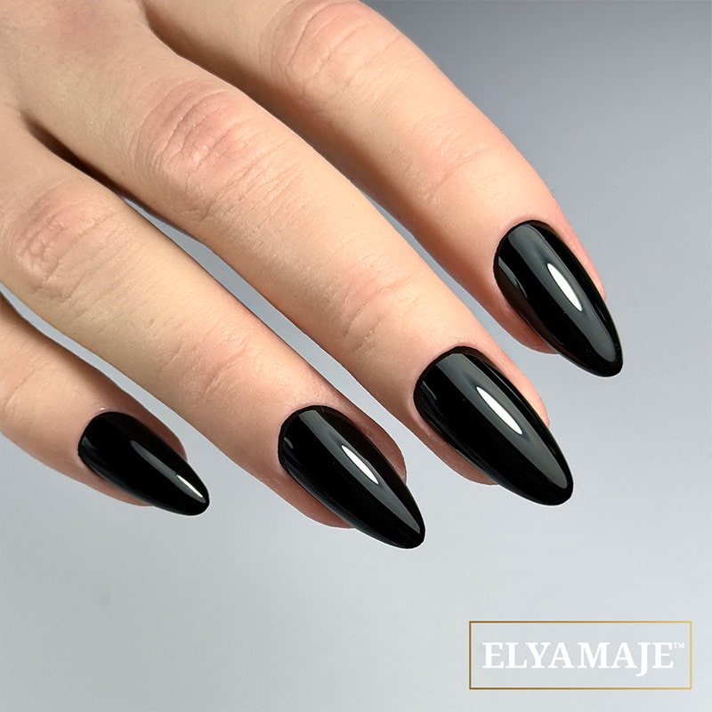 Elyamaje N°153 Black Legend Vernis Semi-Permanent Noir