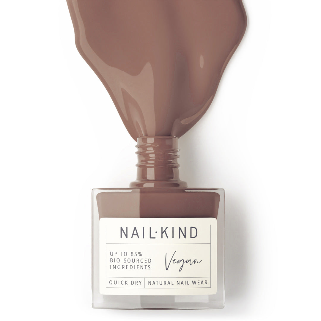 NAIL KIND The Colour Squad Out of Line vernis marron clair