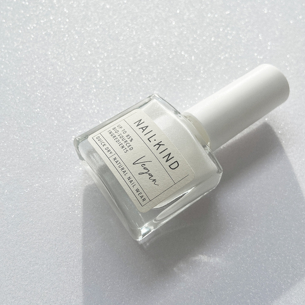 NAIL KIND The Colour Squad Glazed Donut vernis à ongles blanc nacré