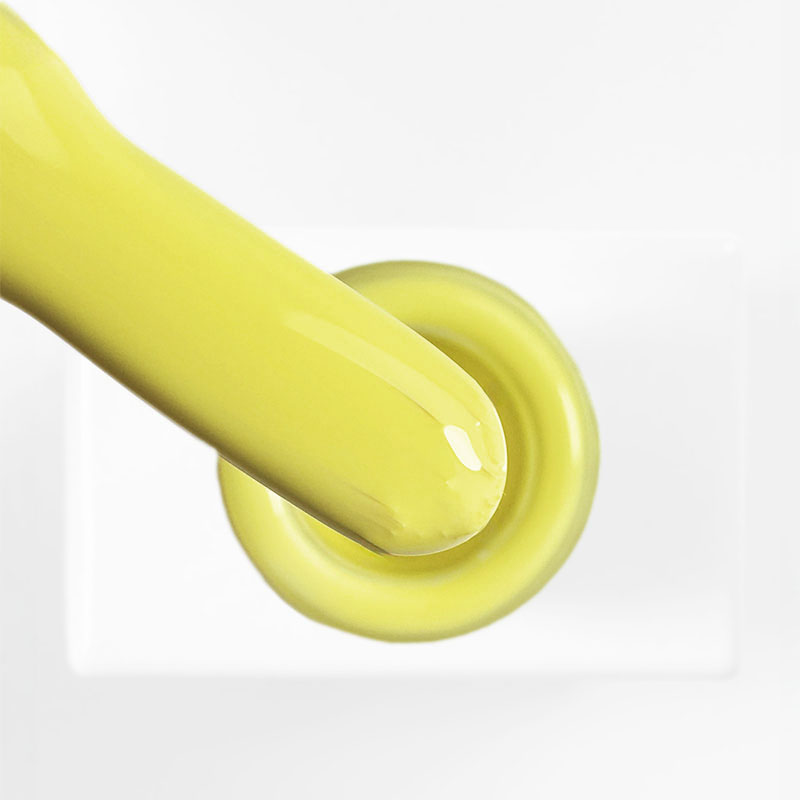 Elyamaje N° 81 Banana vernis semi-permanent jaune