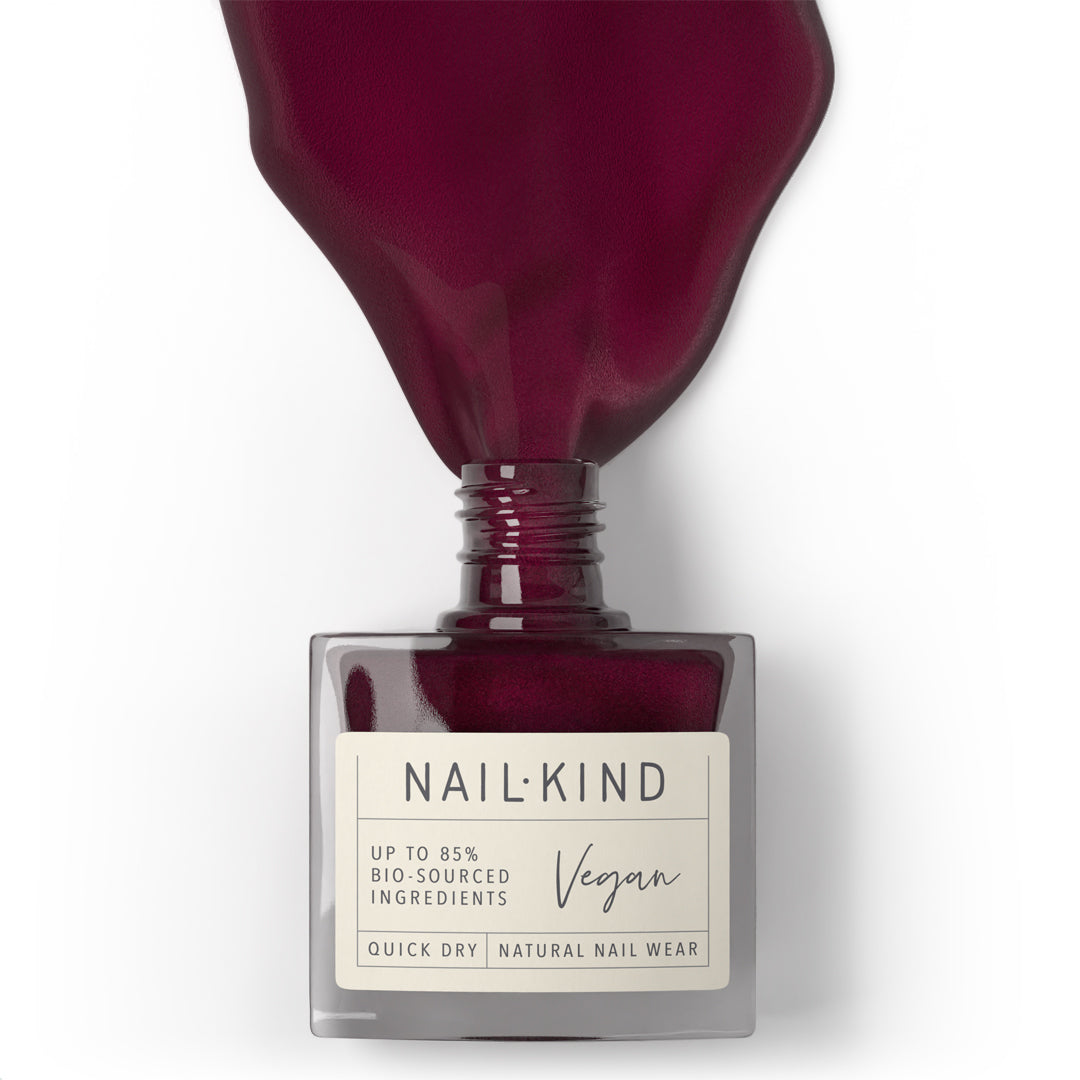 Nail Kind The Colour Squad Darling You vernis à ongles rouge shimmer