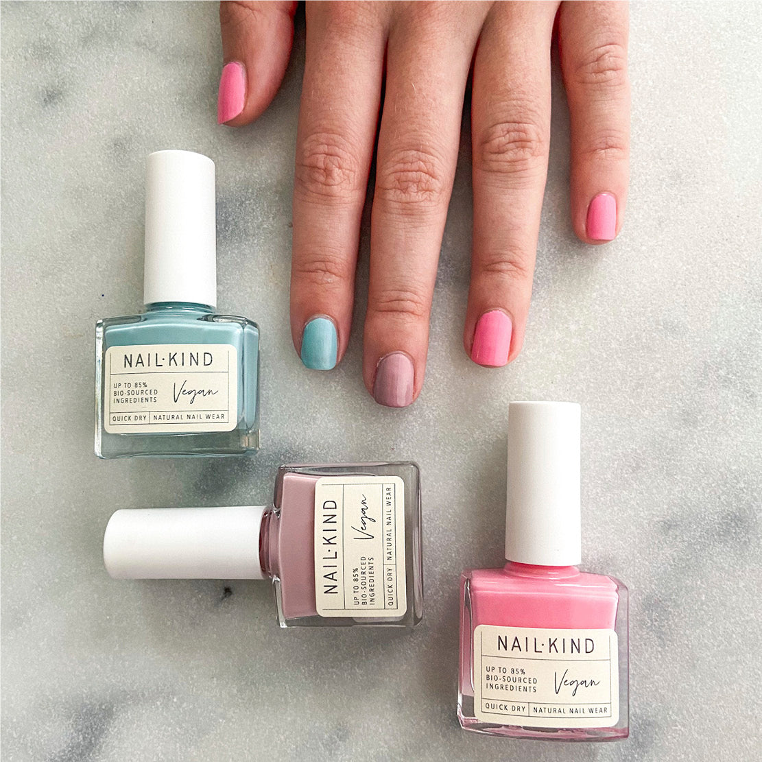 Nail Kind The Colour Squad Bon Bon Blush vernis à ongles rose mauve