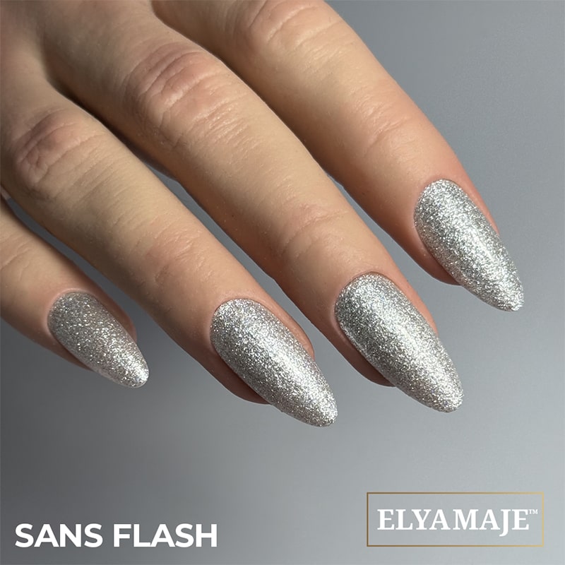 Elyamaje N°288 Celeste vernis semi-permanent réfléchissant