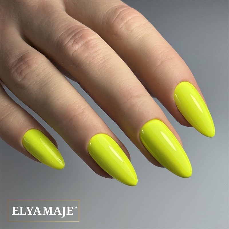 Elyamaje N°99 Nisya vernis semi-permanent pigmenté