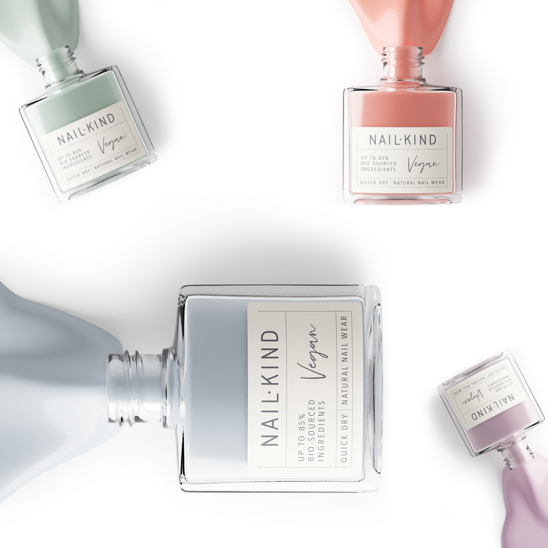 NAIL KIND The Colour Squad Cloud City vernis bleu brumeux