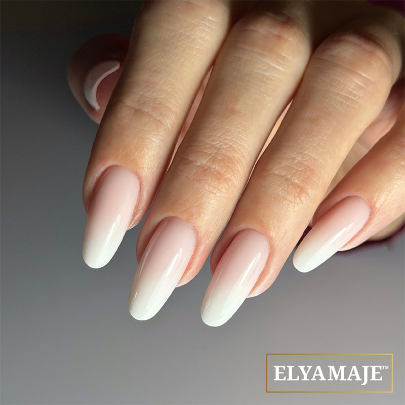 Elyamaje Ultra Baby Paint 01 gel nail art blanc babyboomer