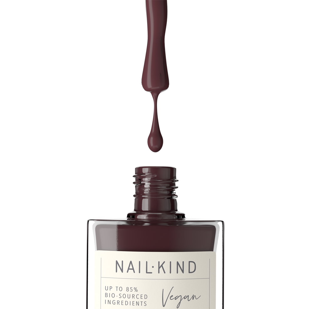 NAIL KIND The Colour Squad Read My Lips vernis rouge noir profond