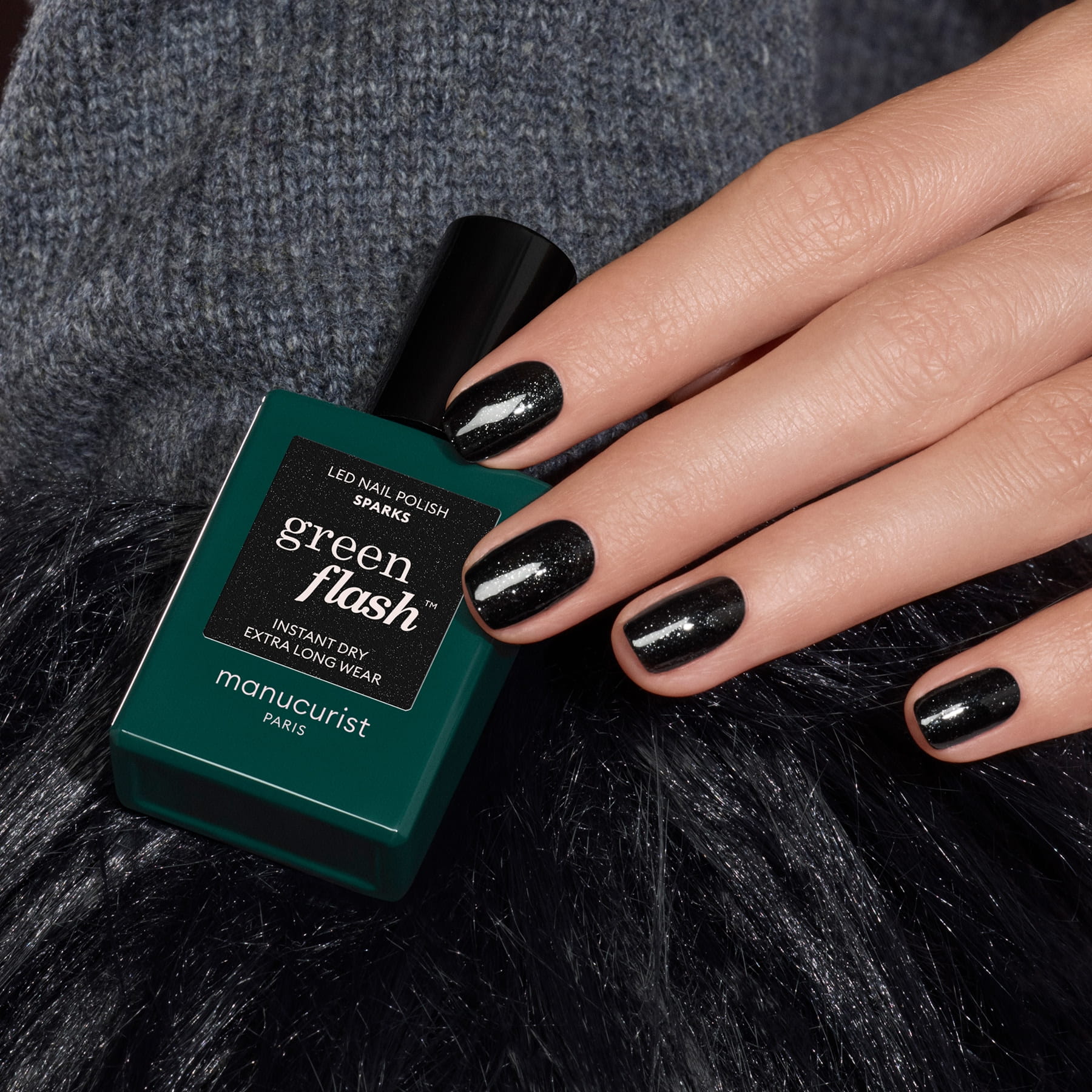 Manucurist Green Flash Sparks vernis semi-permanent noir pailleté