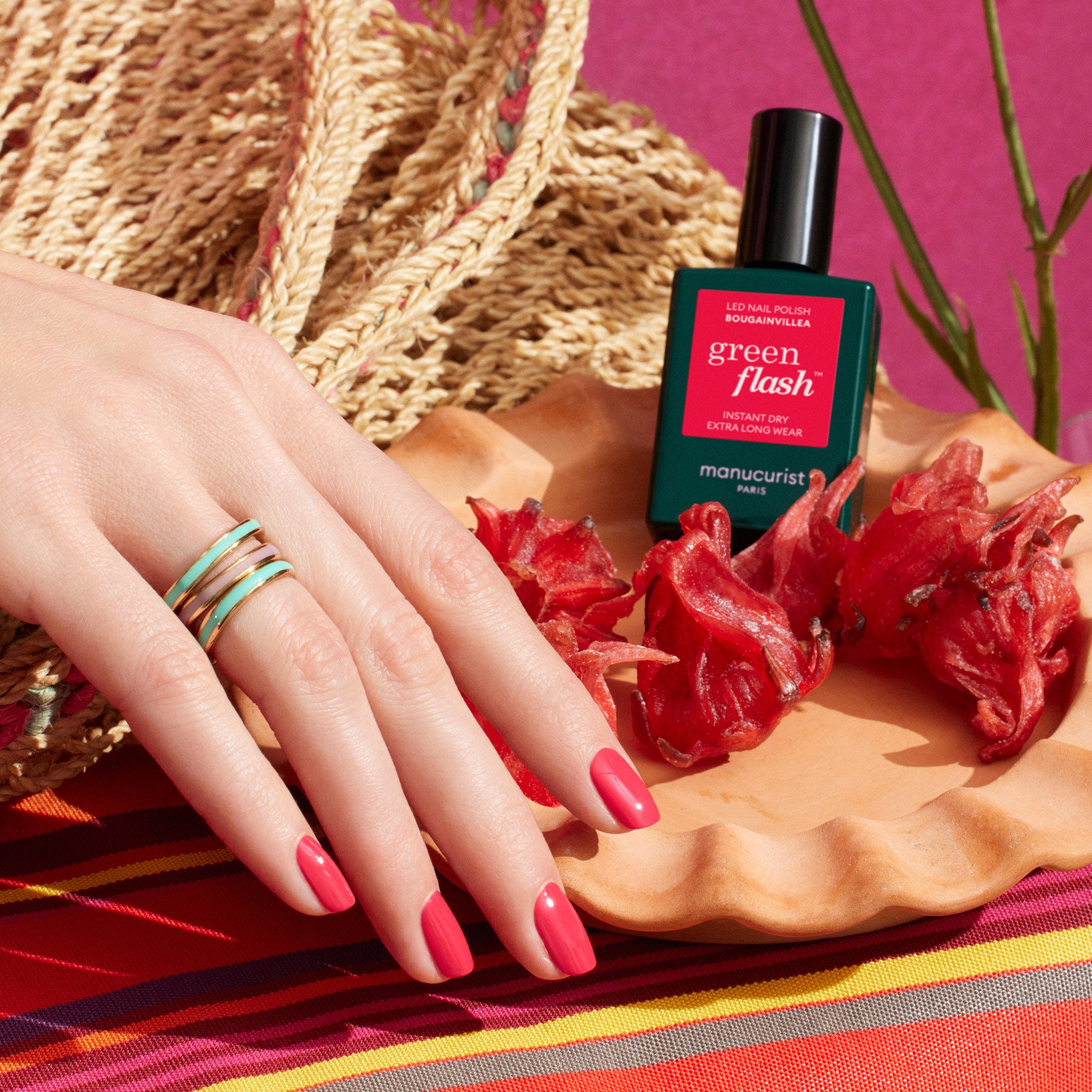 Manucurist Green Flash Bougainvillea vernis semi-permanent rouge opaque