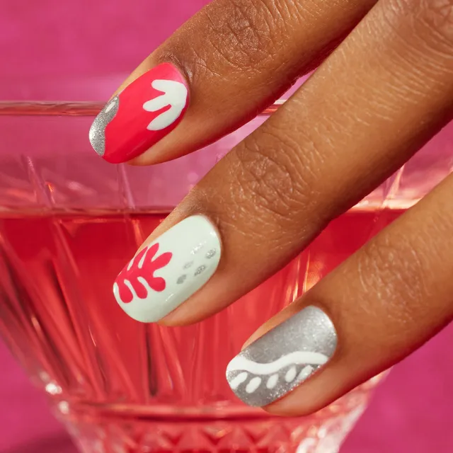 Manucurist Coral Reef coffret vernis 3 couleurs pinceau
